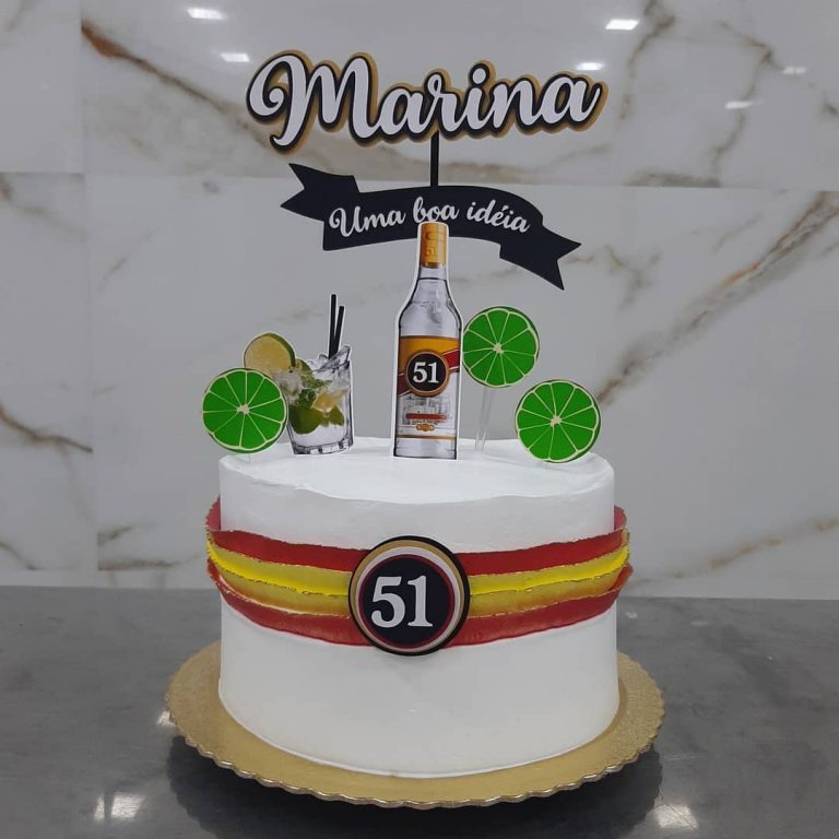 Bolo de aniversário 51 anos feminino Montando Minha Festa