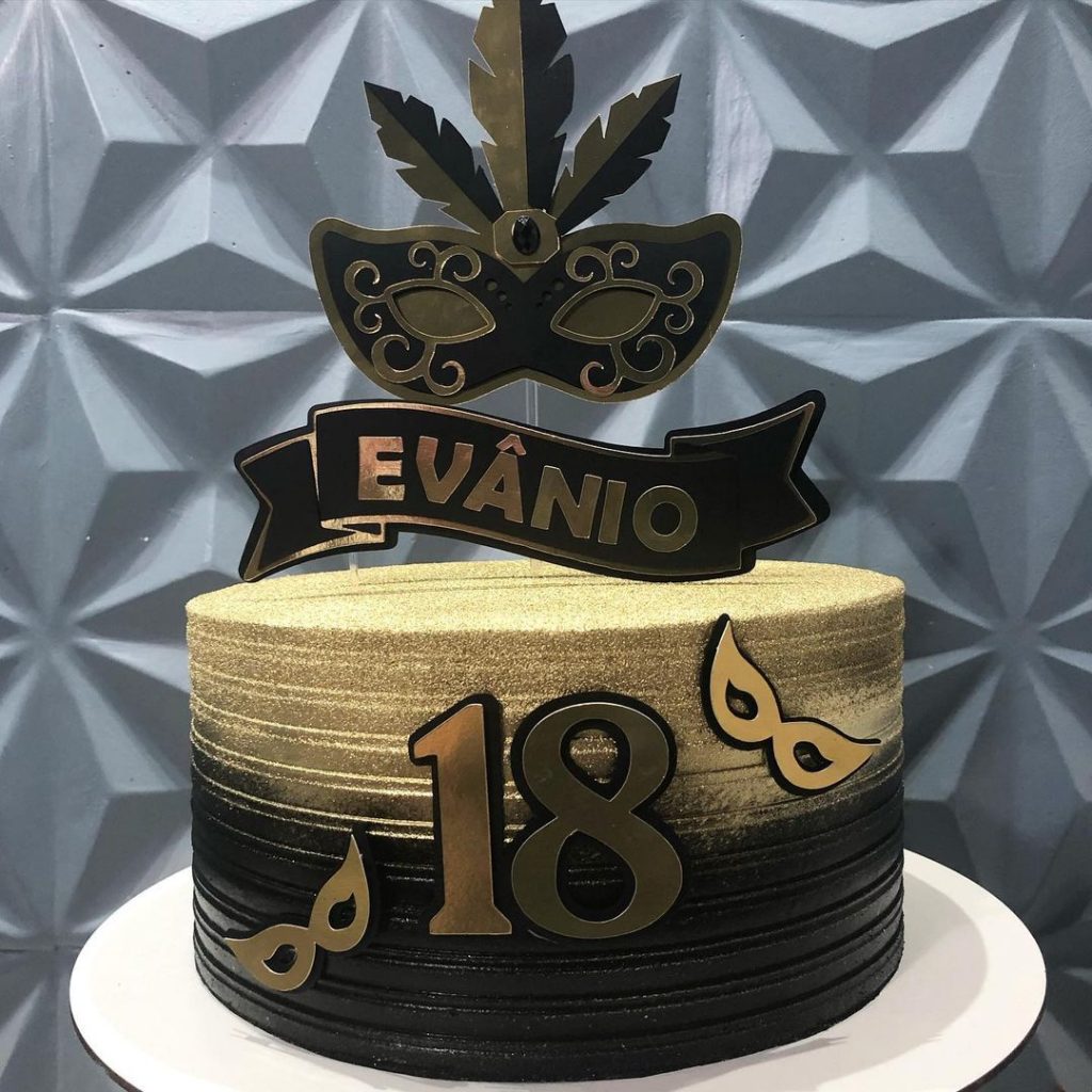 Bolos masculino para festa de 18 anos - Montando Minha Festa