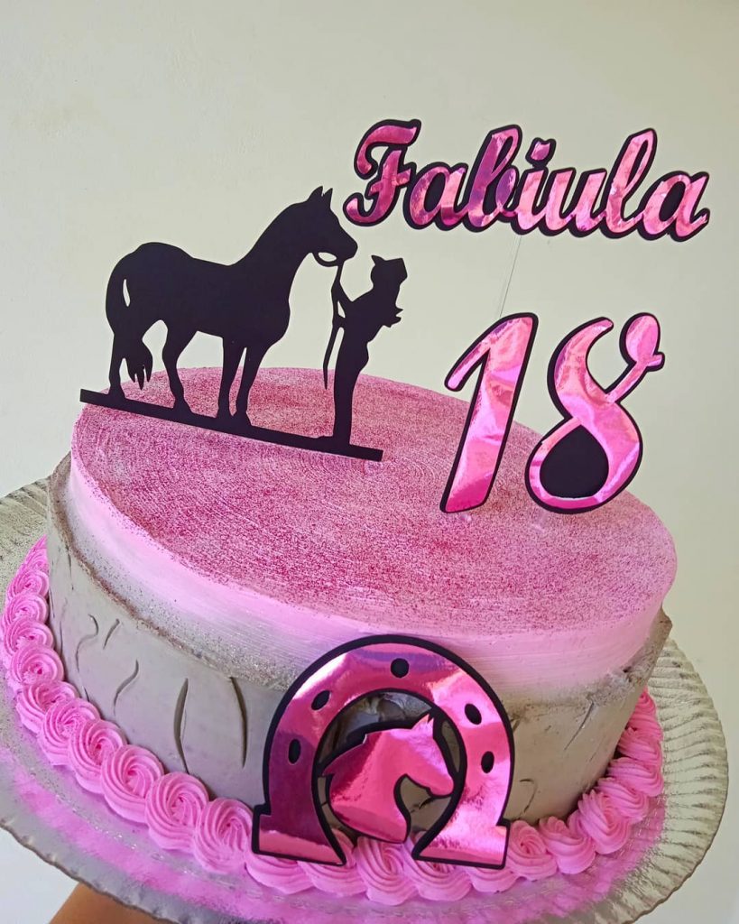 Ideias para festa de 18 anos feminino - Montando Minha Festa  Bolo de  aniversário colorido, Festa de 18 anos, Bolo 18anos