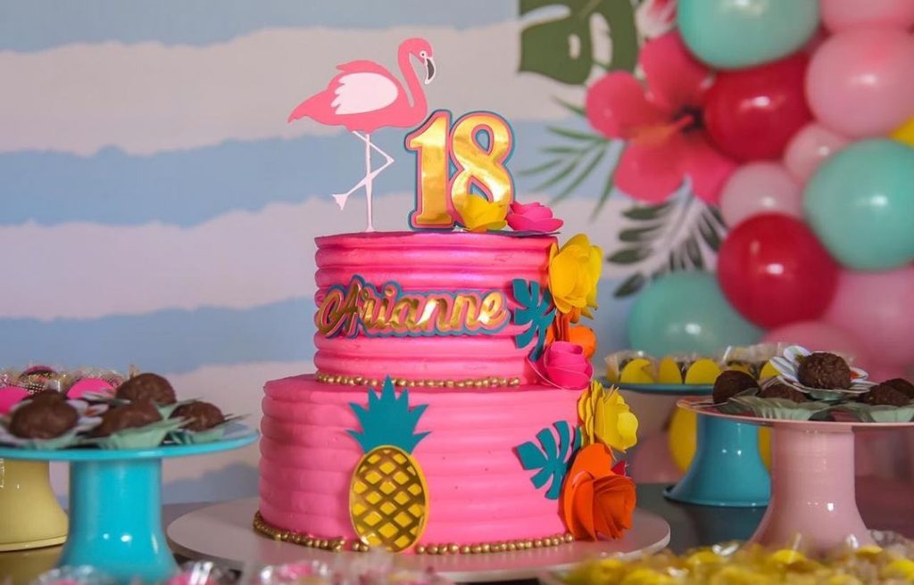 Ideias para festa de 18 anos feminino - Montando Minha Festa  Bolo de  aniversário colorido, Festa de 18 anos, Bolo 18anos